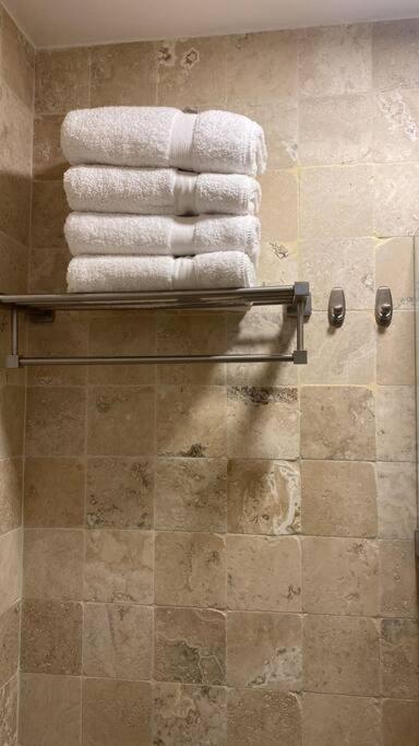 Suite en San Isidro-Frente al Supermercado Vivanda - Studio - 21