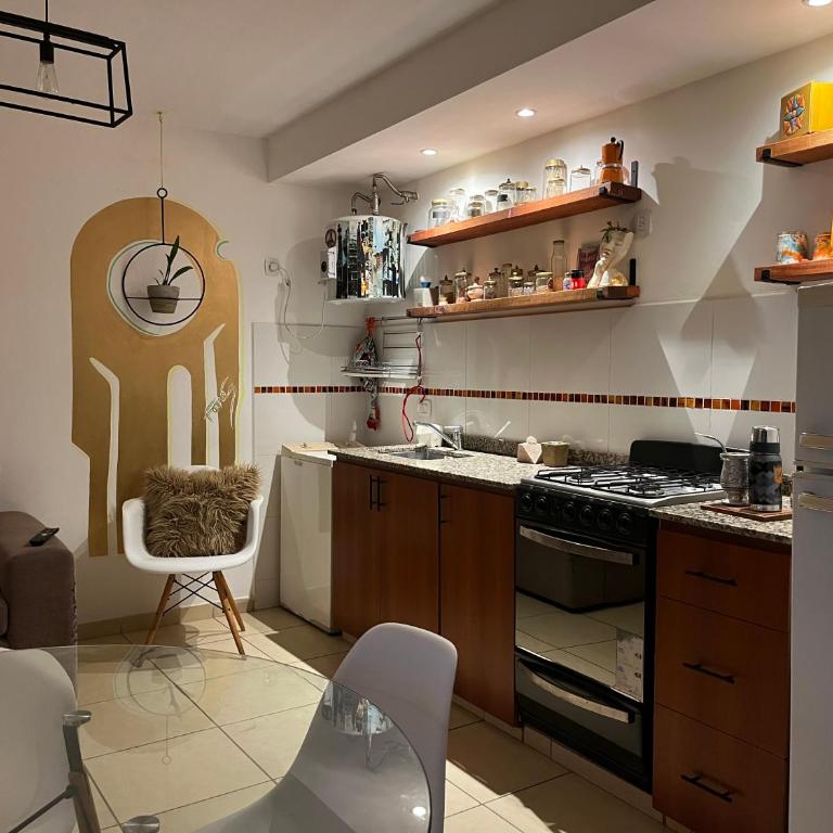 Apartamento Alberdi con amplio balcón - Apartamento de 1 dormitorio - 3