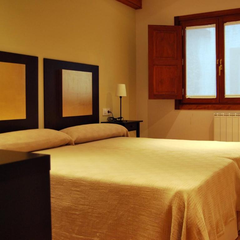 Apartamentos Plaza Mayor - One-Bedroom Apartment (4 Adults) - 1
