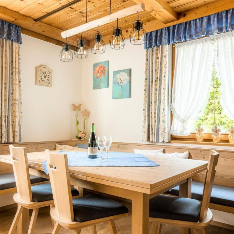 Am Ferienbauernhof Schmiedbauer com Salzkammergut - Comfort Apartment mit 3 Schlafzimmern und Balkon - 12