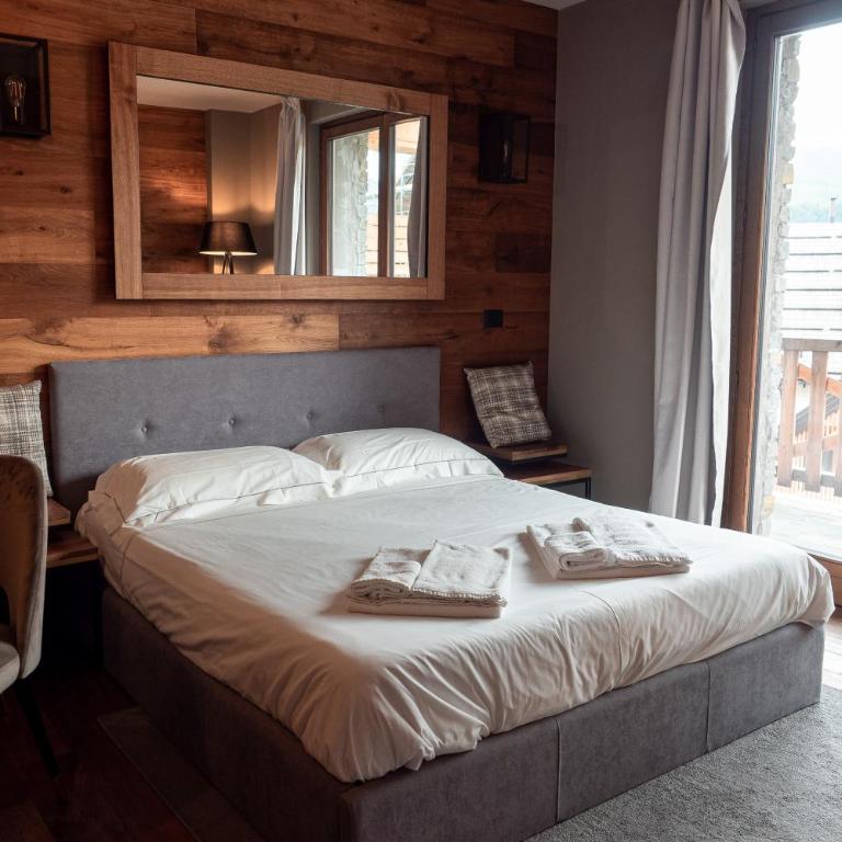 Chalet Everest - Luxury Apartments - Queen Studio - 11