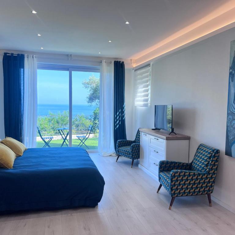 Luxury studio suite in artist Villa with sea view - Estudio Estándar - 7