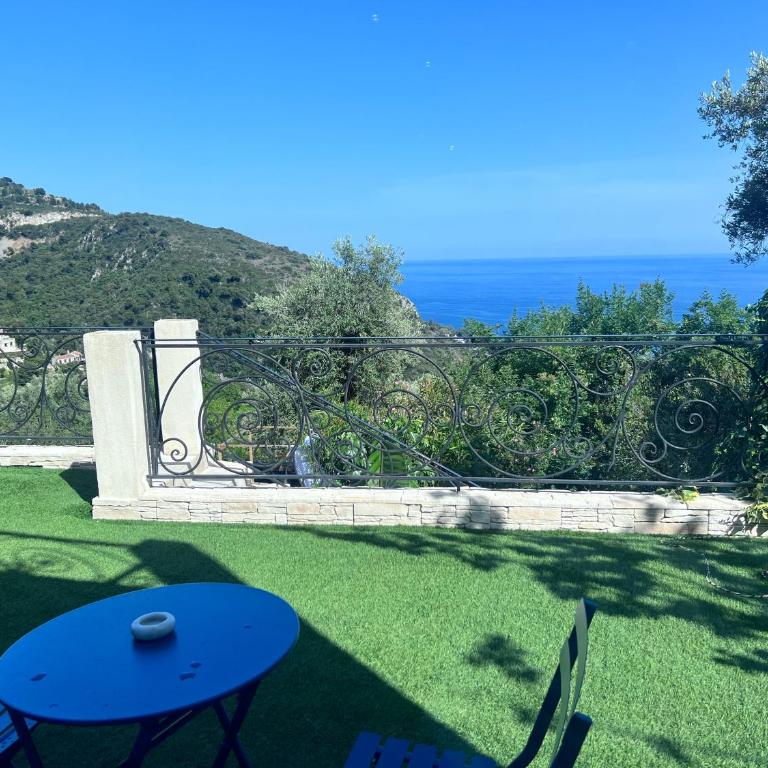 Luxury studio suite in artist Villa with sea view - Estudio Estándar - 4