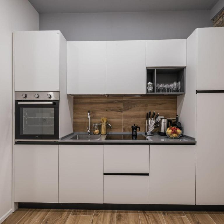 The Best Rent - Modern three-bedroom apartment a few steps from the Colosseum - Appartamento con 3 Camere da Letto - 17