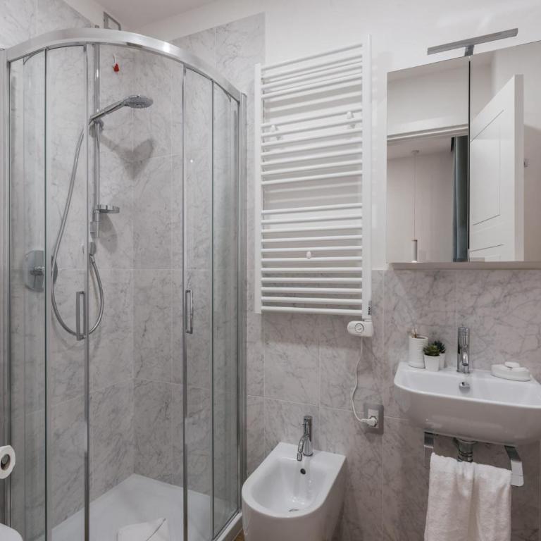 The Best Rent - Modern three-bedroom apartment a few steps from the Colosseum - Appartamento con 3 Camere da Letto - 23