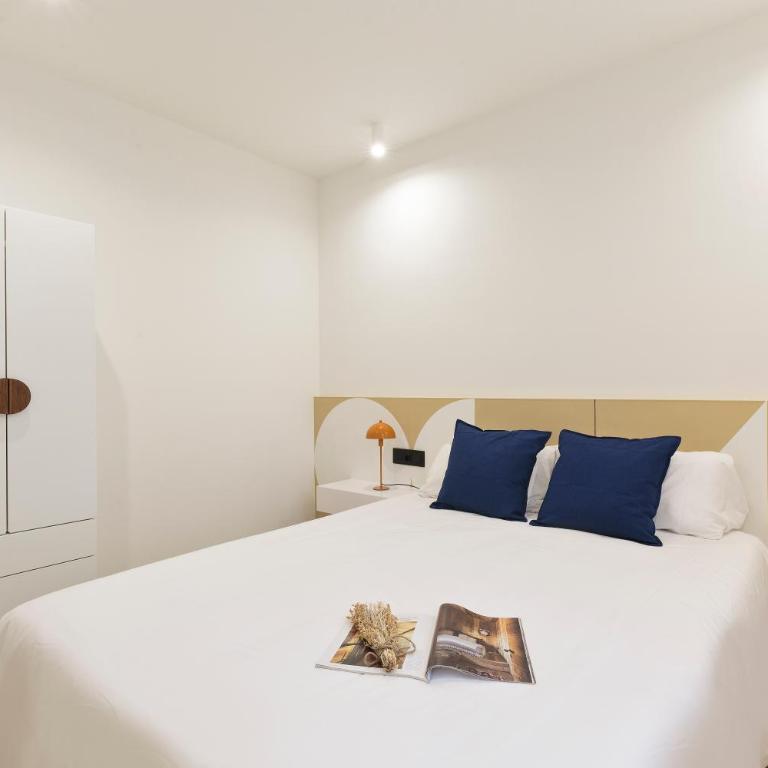 Diagonal Apartments by Olala Homes - Apartment with Balcony - 3