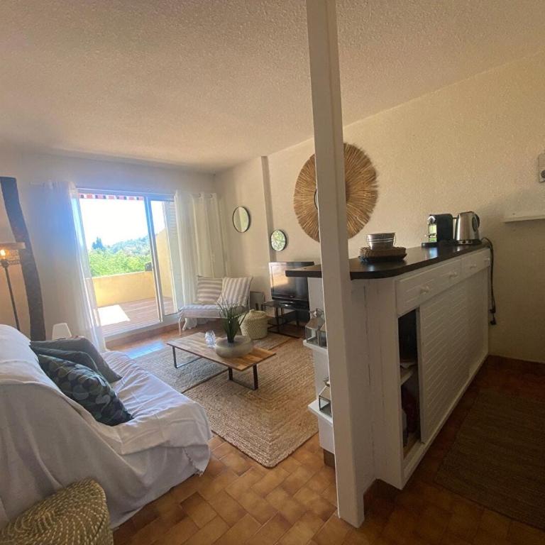 Mazet/ Appartement Le Lavandou - Apartment - 8