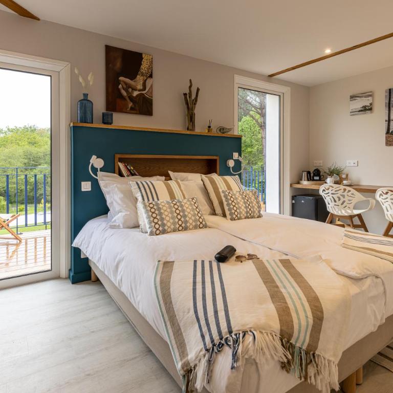 Domaine Baruteau - Chambre Quadruple - Vue sur Lac - 8
