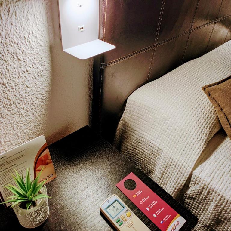 Hostal Alogar - Double Room with Shared Bathroom - 13