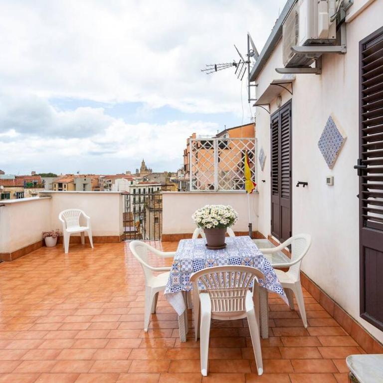 Frank's house - appartamento con terrazzo in centro - Vacation Home - 12