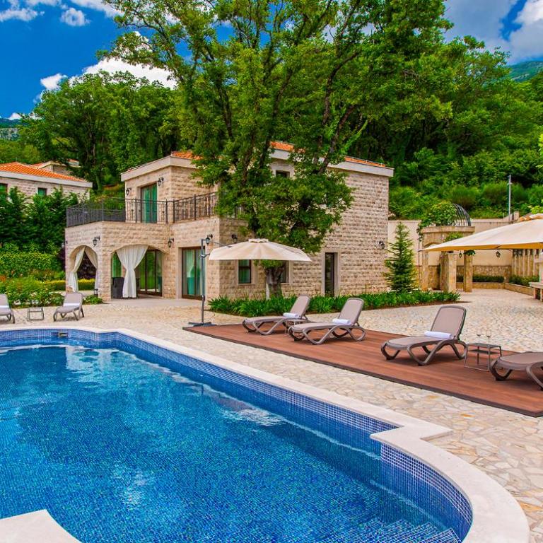 Oak Leaf Residences - Vila sa Sopstvenim Bazenom - 2