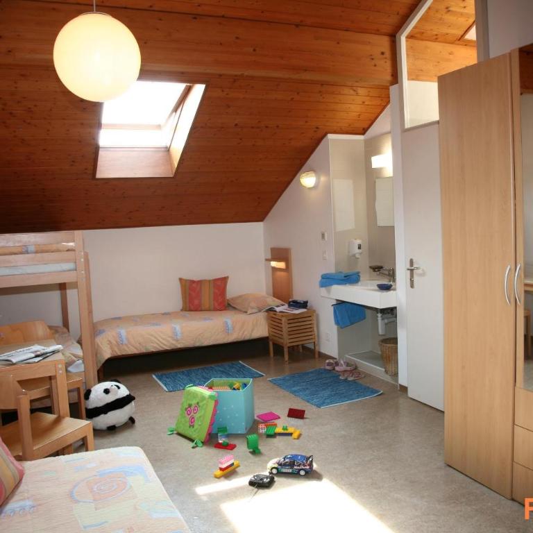 Lugano Savosa Youth Hostel - Camera Quadrupla Comfort - 5