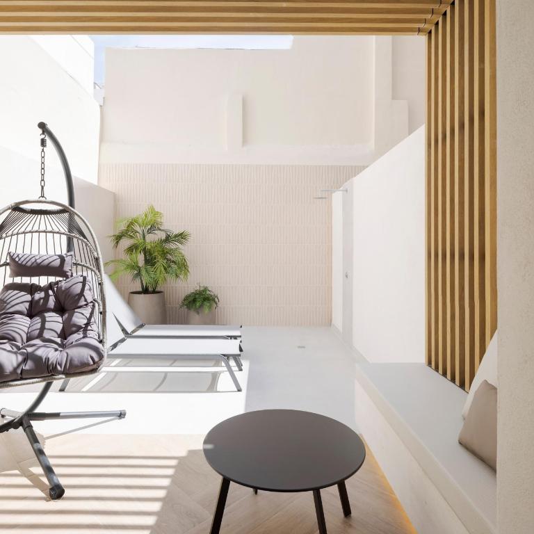 Blanq Ruzafa - Deluxe Double Room with Terrace - 1