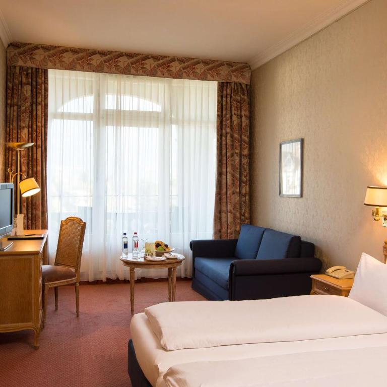 Grand Hotel Beau Rivage Interlaken - Deluxe Zimmer mit Kingsize-Bett, Balkon und Bergblick - 7