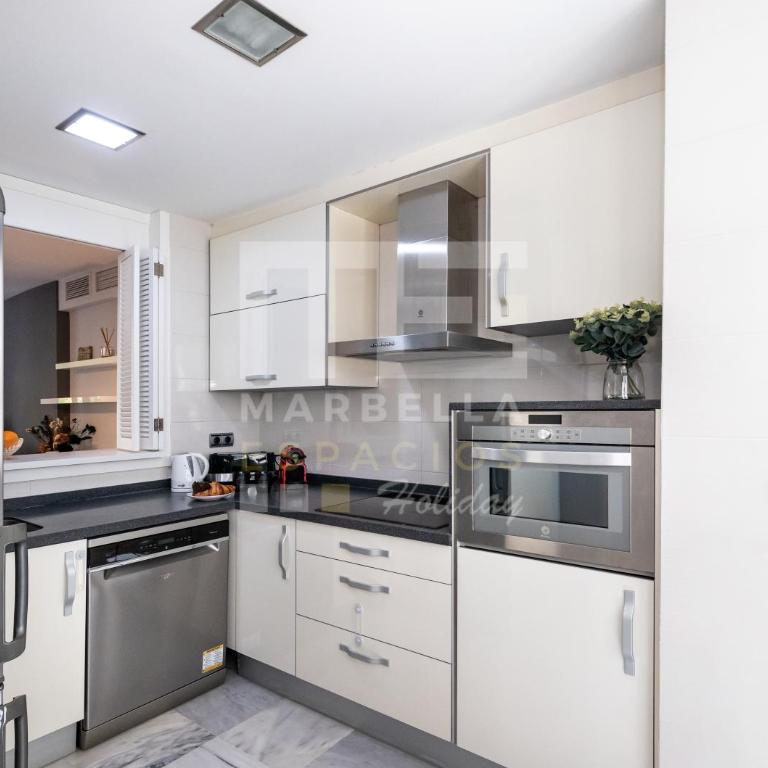 Marbella Luxury Dúplex 106 close to the beach - Two-Bedroom Apartment - 14
