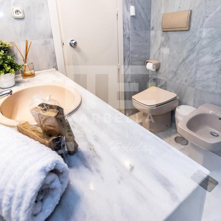 Marbella Luxury Dúplex 106 close to the beach - Two-Bedroom Apartment - 41
