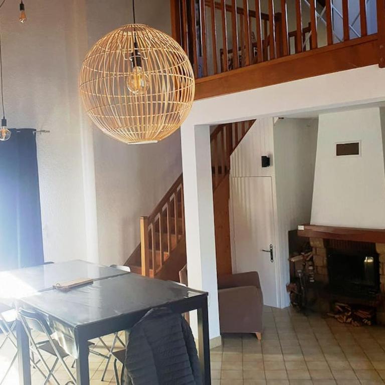 Spacieux logement idéalement situé - Appartement 2 Chambres - 5