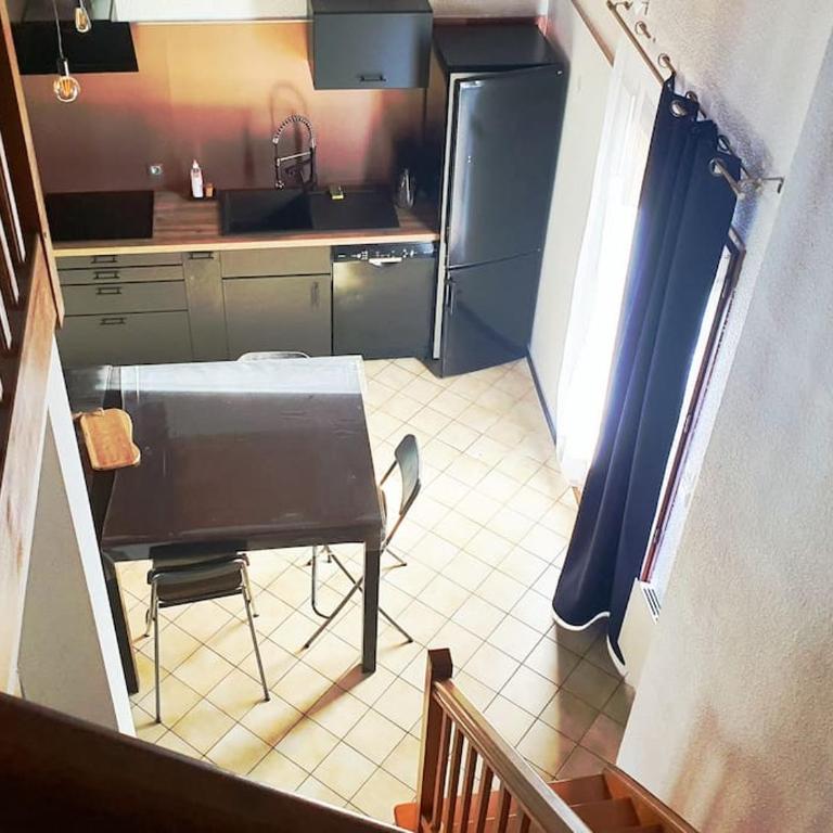 Spacieux logement idéalement situé - Appartement 2 Chambres - 8