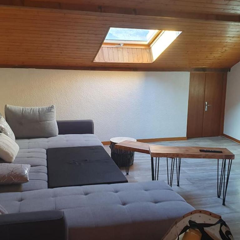 Spacieux logement idéalement situé - Appartement 2 Chambres - 9