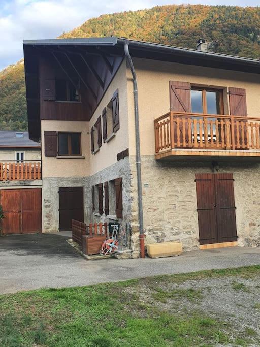Spacieux logement idéalement situé - Appartement 2 Chambres - 13