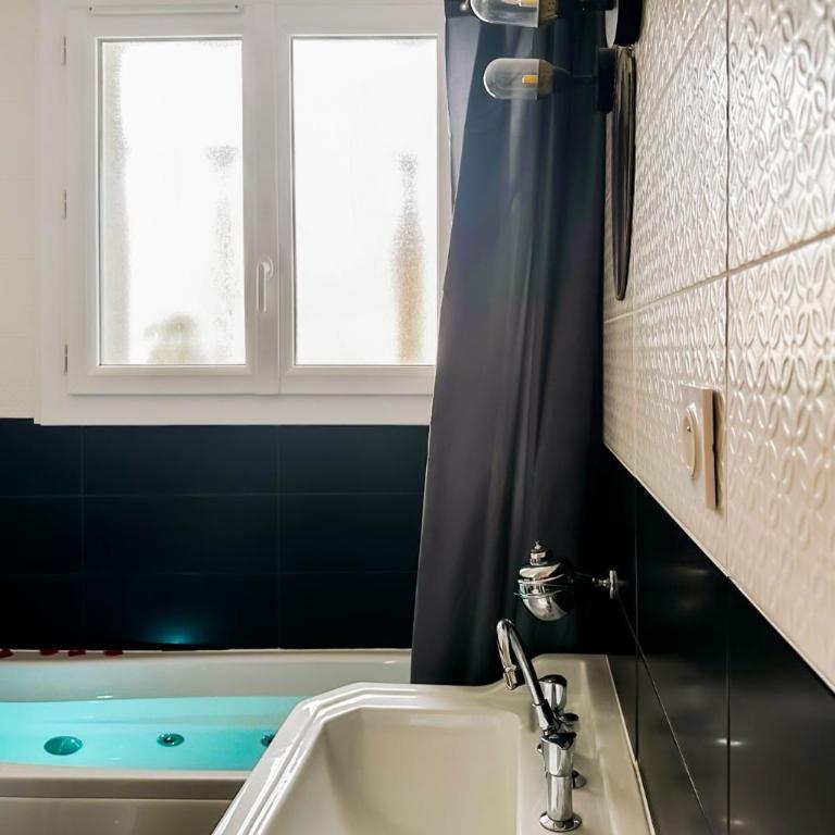 Golden Blue jacuzzi - Apartment mit Balkon - 14