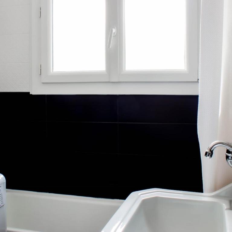 Golden Blue jacuzzi - Apartment mit Balkon - 23