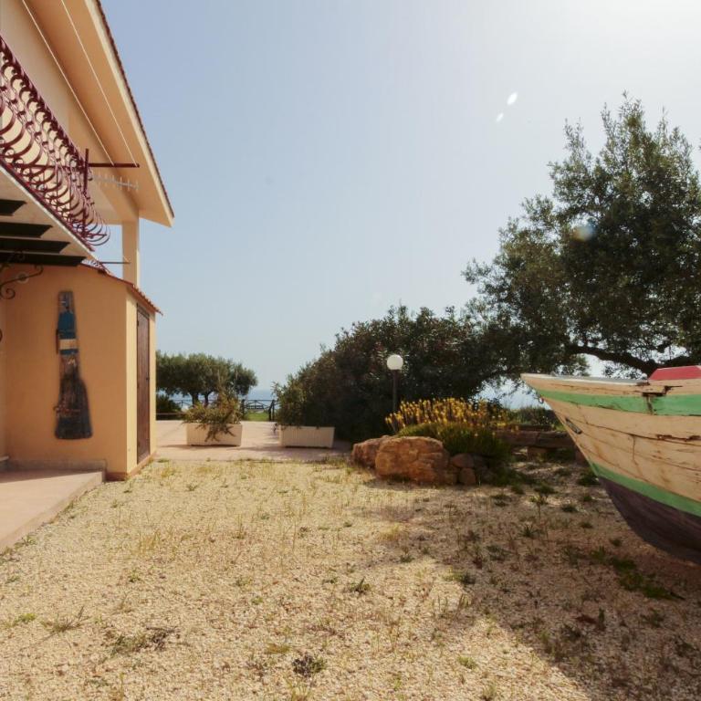 Case Bongiovi - Two-Bedroom House - 7
