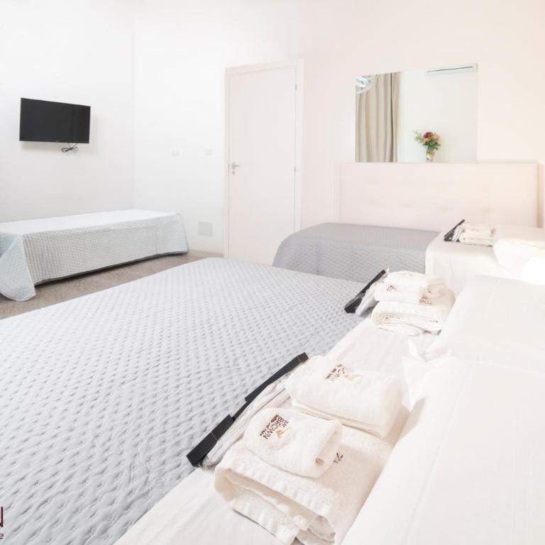 Mr. Brown - Marconi - Quadruple Room with Private External Bathroom - 2