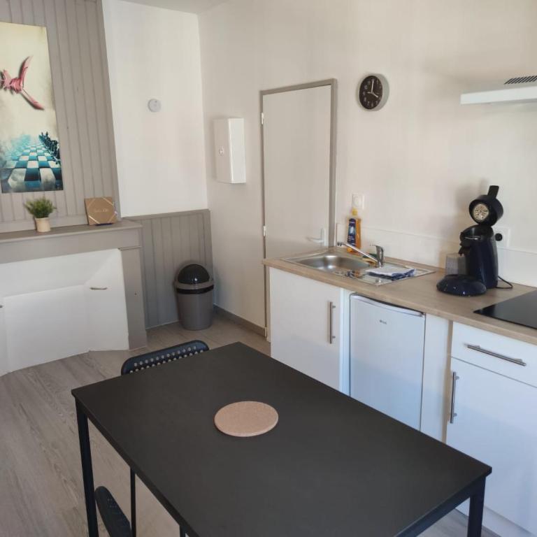 *LES STUDIOS L'AMANDINE* - Apartment mit 1 Schlafzimmer - 1