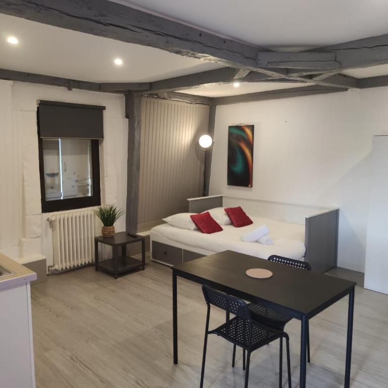 *LES STUDIOS L'AMANDINE* - Apartment mit 1 Schlafzimmer - 2