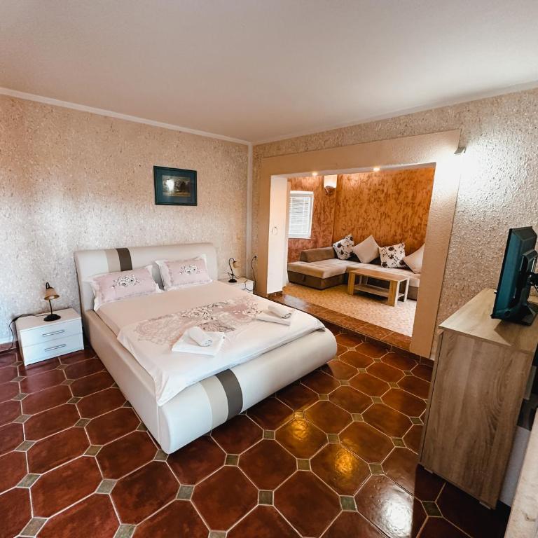 Apartments La Cancela - Klasična Četvorokrevetna Soba - 7