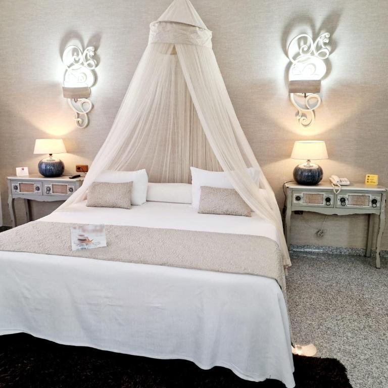 Hotel Plaza Del Castillo - Suite con bañera de hidromasaje - 2