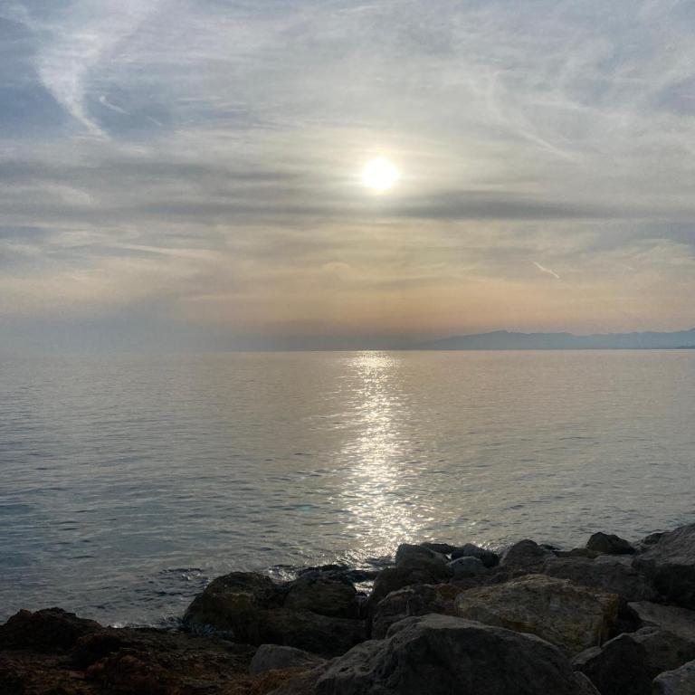 SUN AND BEACH LOVER APPARTMENT 13049 - Two-Bedroom Apartment with Sea View - 32