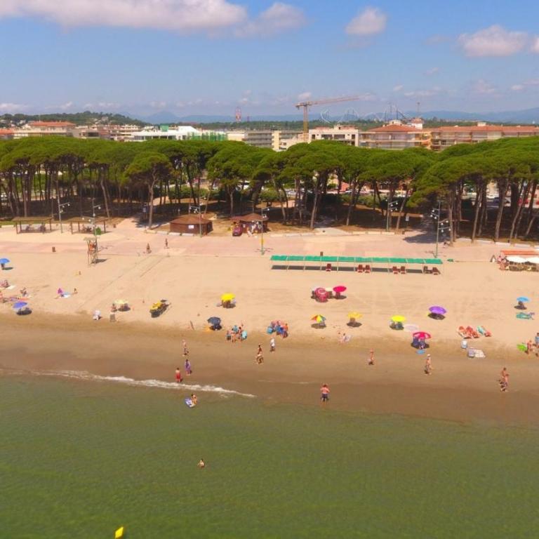 SUN AND BEACH LOVER APPARTMENT 13049 - Two-Bedroom Apartment with Sea View - 11