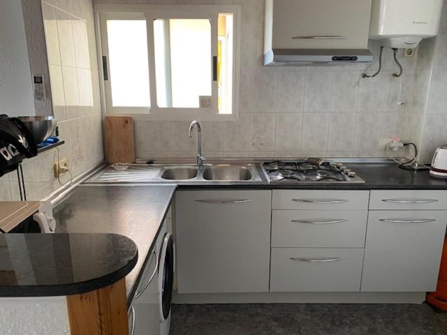 SUN AND BEACH LOVER APPARTMENT 13049 - Two-Bedroom Apartment with Sea View - 8