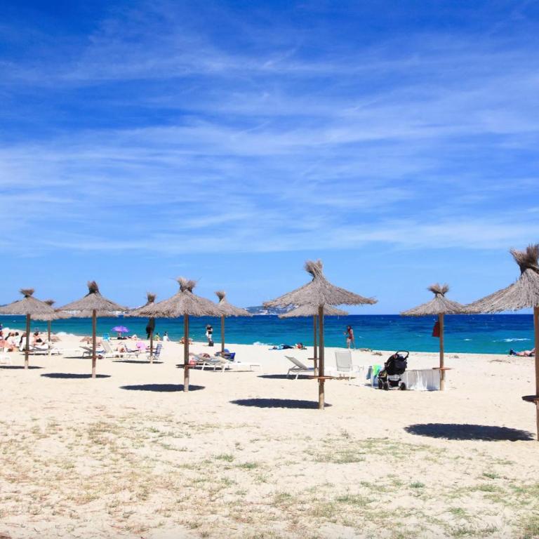 SUN AND BEACH LOVER APPARTMENT 13049 - Two-Bedroom Apartment with Sea View - 21