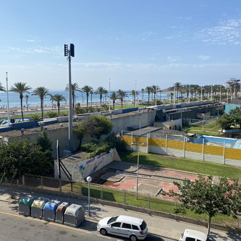 SUN AND BEACH LOVER APPARTMENT 13049 - Two-Bedroom Apartment with Sea View - 5