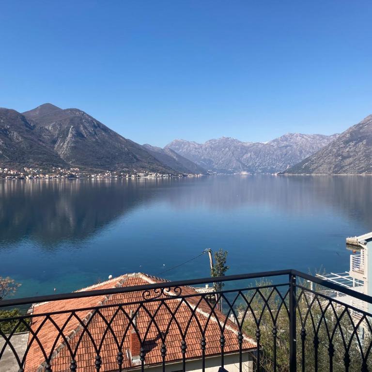 Lux Apartment, Astonishing View, 20m From Beach - One-Bedroom Apartment - 8