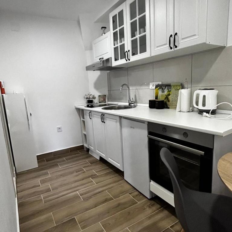 Barbarez Guest House - Apartment with Garden View - 6