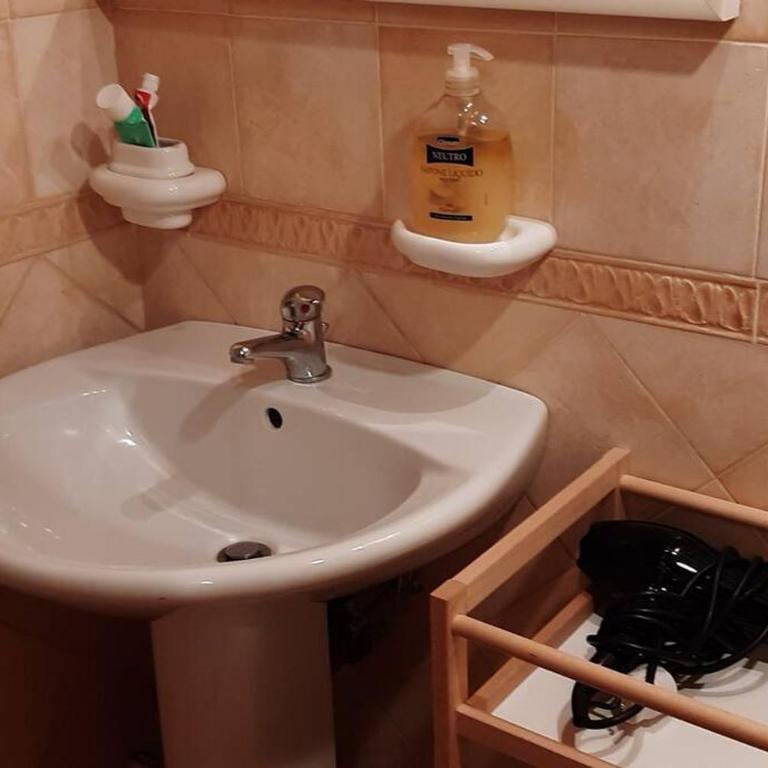 Cagliari Centro - Appartamento con 1 Camera da Letto - 4