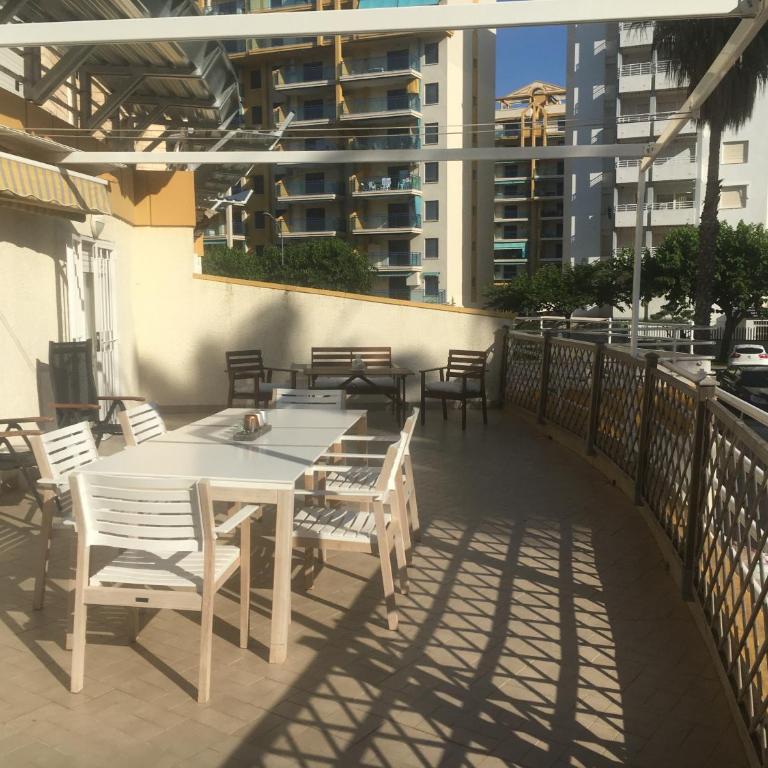 Playa Gandía, gran terraza, wifi, piscina, parking - Apartamento de 3 dormitorios - 3