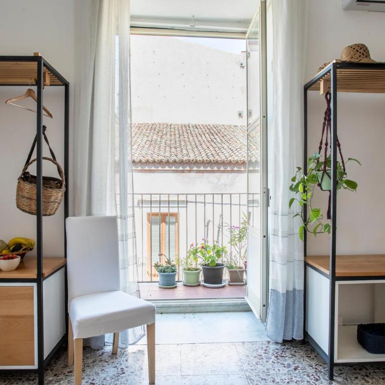 Casa Maravì - Triple Room with Private Bathroom - 8