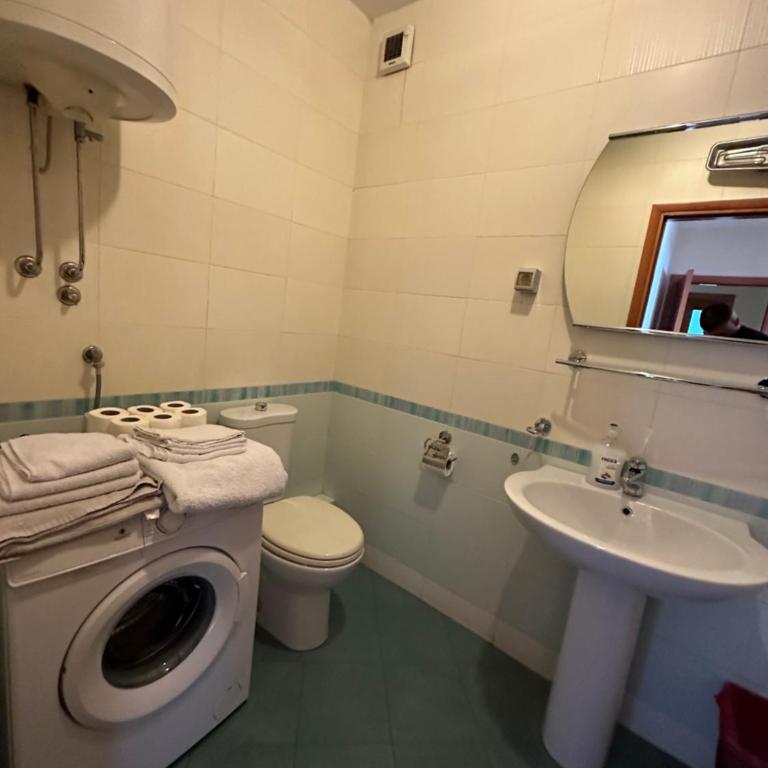 Great location two bedroom apatment ''MAXIM''-GARAGE 5EUR PER DAY - Two-Bedroom Apartment - 20