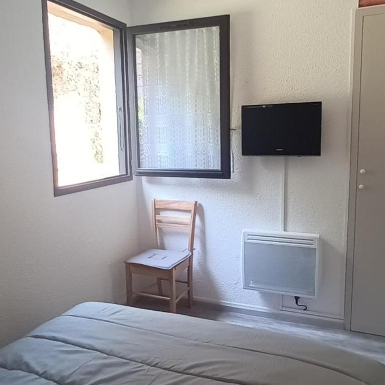 Les Bastides Au calme joli appartement avec terrasse - Parking - Piscine - Clim - Appartement 2 Chambres - 10