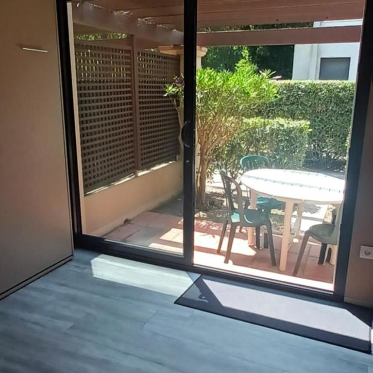 Les Bastides Au calme joli appartement avec terrasse - Parking - Piscine - Clim - Appartement 2 Chambres - 13