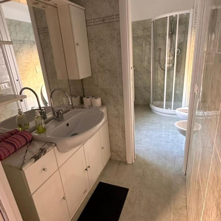 Edens house con parcheggio privato - Appartamento con 2 Camere da Letto - 14