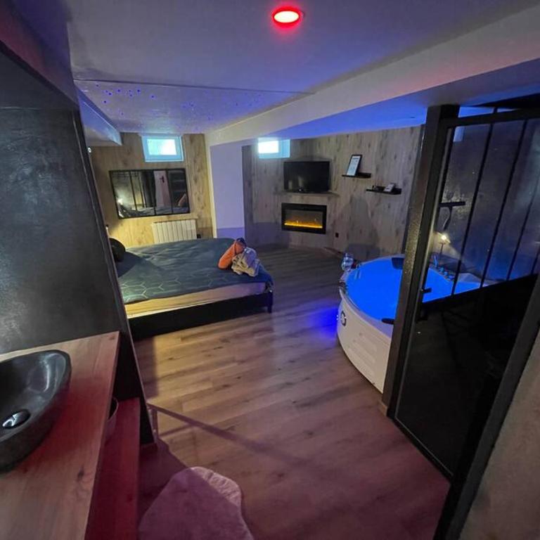L'Atelier des Rêves - appartement balnéo Rouen - Studio avec Baignoire Spa - 3