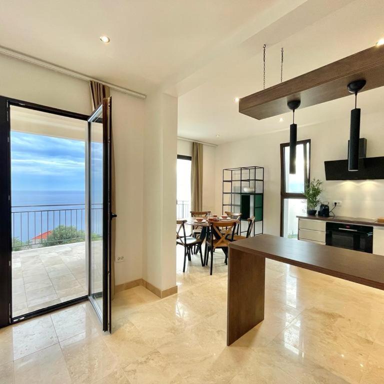 Family Vacation Villa Rezevici - Vila sa 3 Spavaće Sobe - 31