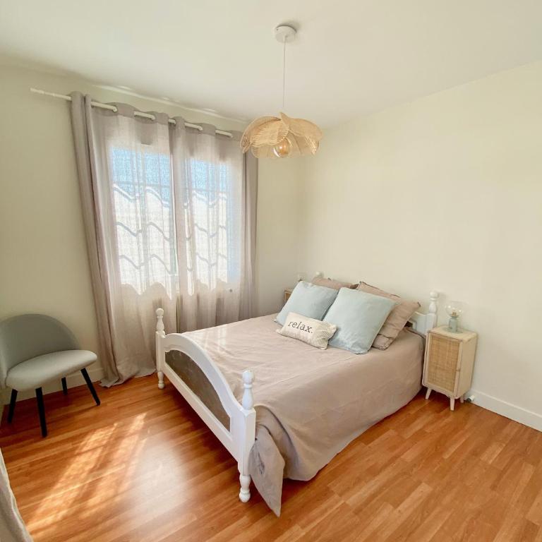 Villa familiale proche des plages avec piscine chauffée - Maison 7 Chambres - 25