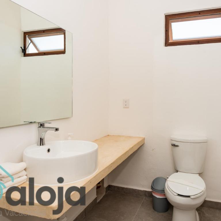 VIca Guest House Cancun - By Aloja RV - Double Room 2nd Floor - 5